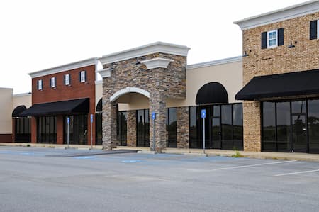 Clean, Safe, Professional: Why Marianna Businesses Rely on Pressure Washing Thumbnail